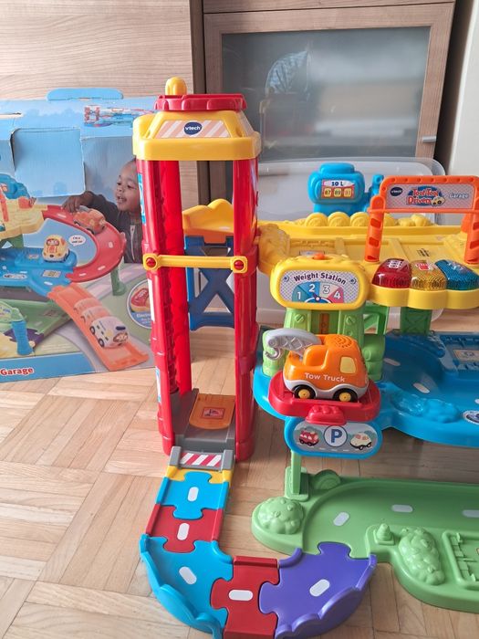 Vtech toot toot garage garaż zestaw