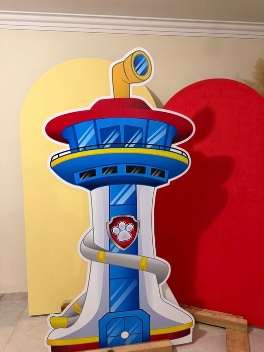 Torre vigia patrulha pata