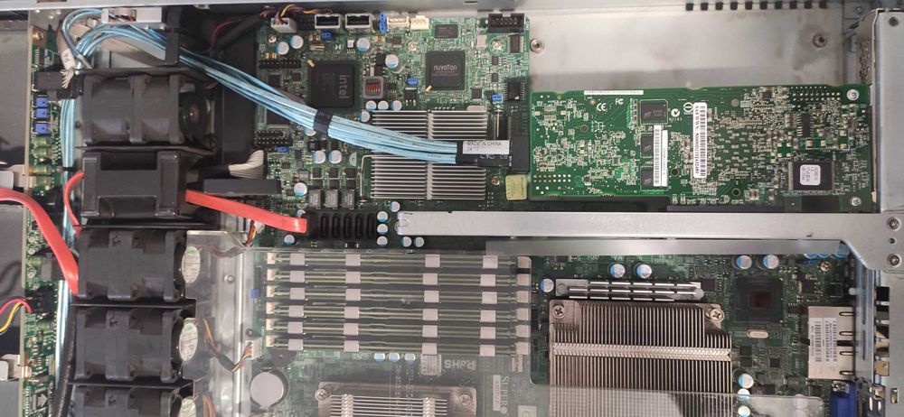 1U SuperMicro 815-6 (6016T-URF) 2x X5660 48Gb 2шт 650ват 4 шт 3.5 кор