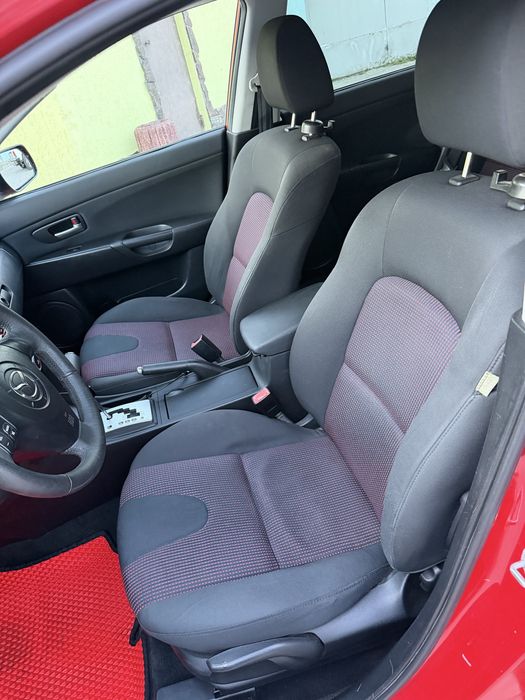 Mazda 3 автомат 1.6