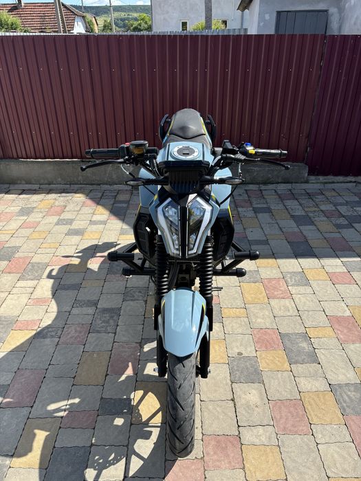 Продається Mustang st 200