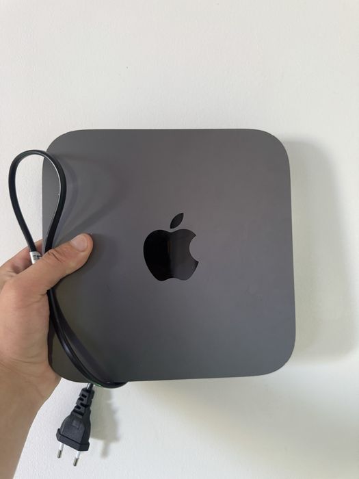 Mac Mini 2018 8700b I7 64GB RAM 1TB SSD