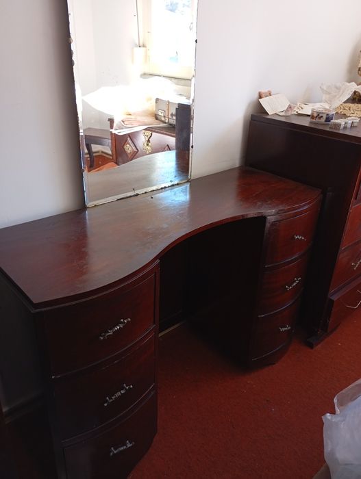 Dou mobília completa de quarto casal