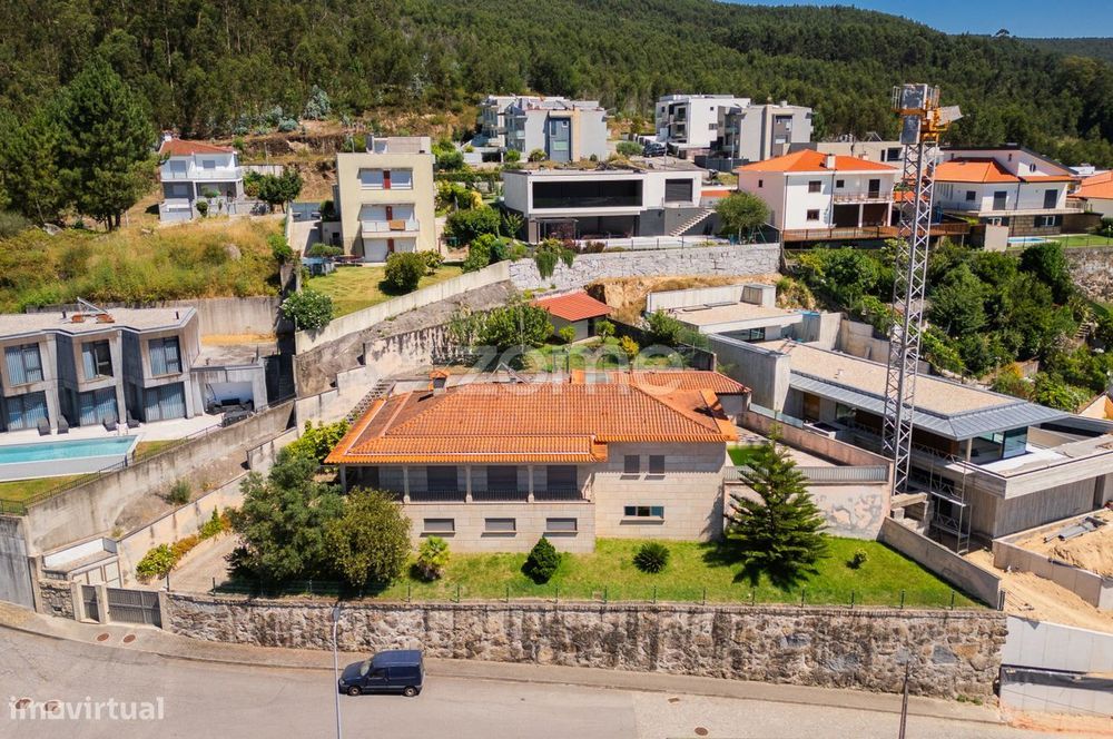 Moradia individual T3 com piscina em Arcos, Braga!