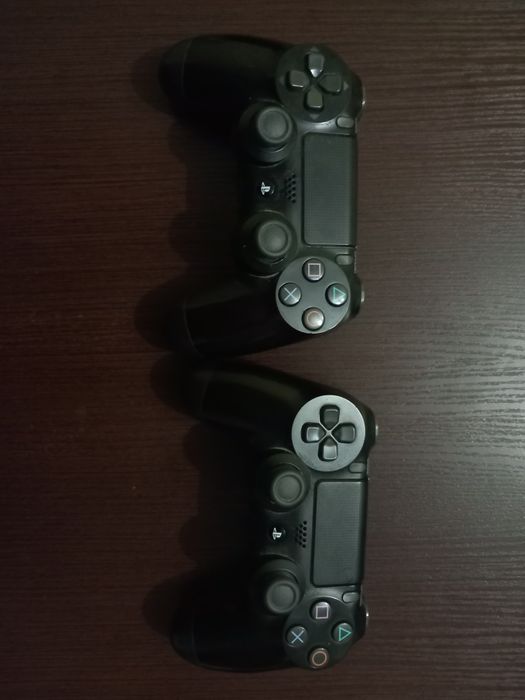 “PS4 Slim 1TB + 2 DualShock 4 — отличное состояние, оригинал”