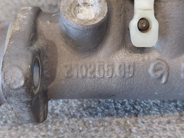 Bomba central dos travões VOLKSWAGEN Polo (6N)