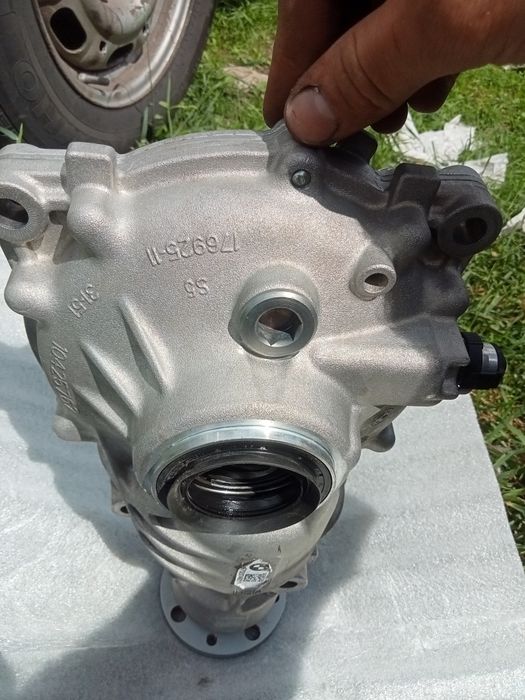 Редуктор передній BMW X3, X4, X5