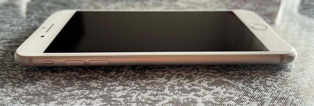Iphone 8 plus 64 GB Silver