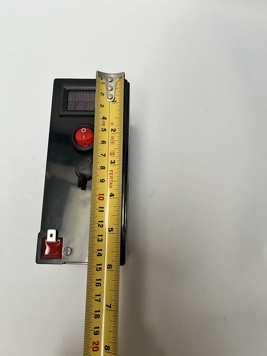 Akumulator LiFePO4 12V 150Ah USB + gniazdo 12V z ładowarką