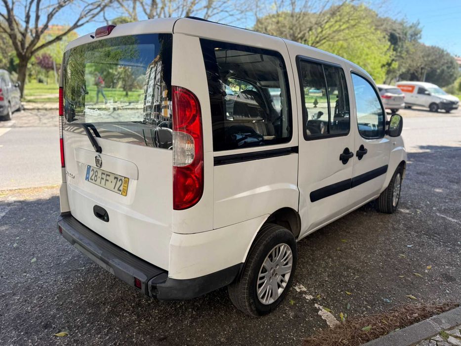 fiat doblo 1.3 jtd 5 lugares