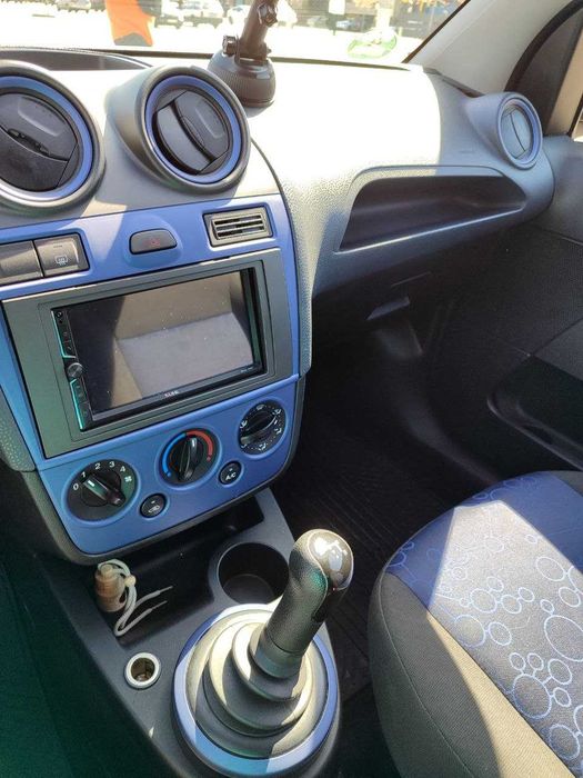 Продам автомобіль Ford Fiesta