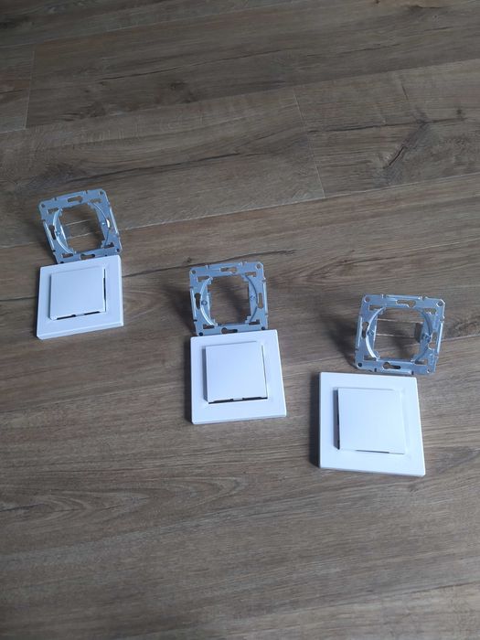 Schneider asfora biała i srebrna