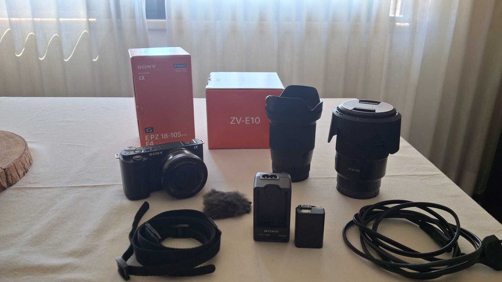 Câmara SONY ZV E 10 + Lentes e Acessórios