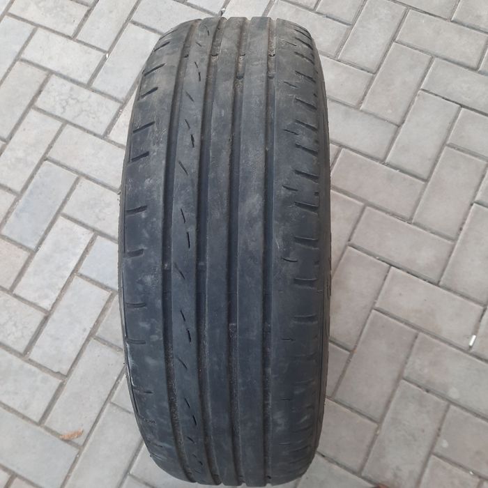 Резина лето 195 65 15  один скат на запаску