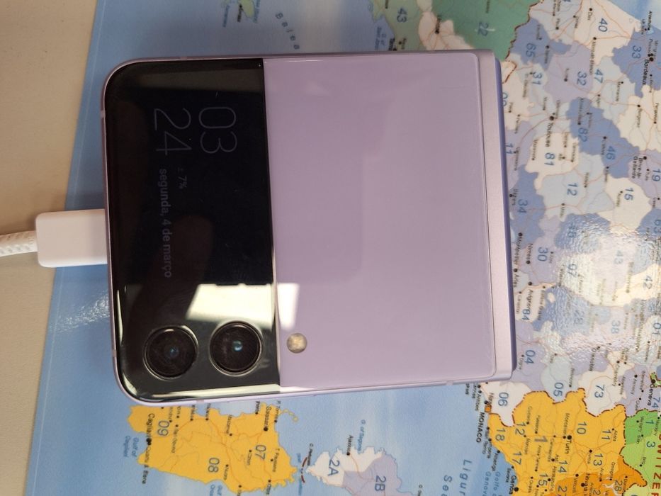 Samsung Galaxy Z Flip 3 5G - ecrã danificado