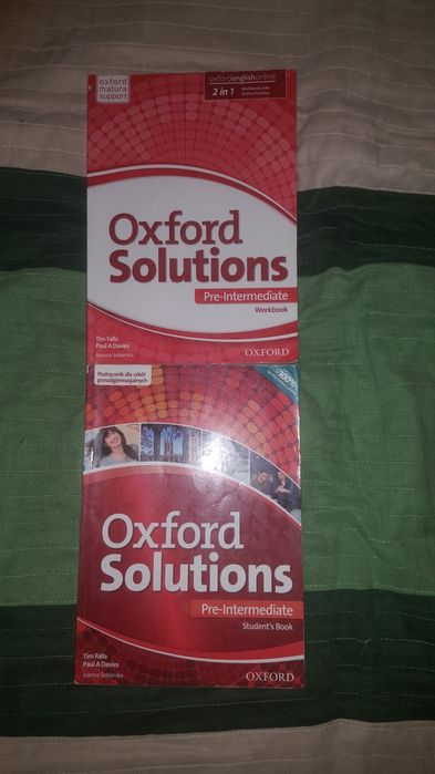 Podręcznik i ćwiczenia oxford solutions pre-intermediate