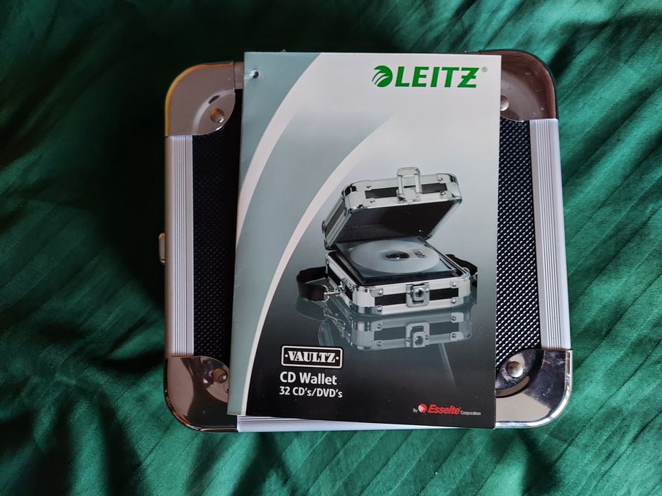 Walizeczka etui pudełko na 32 CD DVD  Leitz 6710