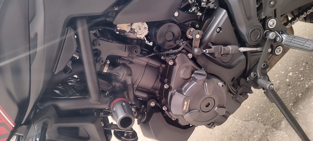 VENDO OU TROCO MT-07 2023/2024 por moto 1000cc