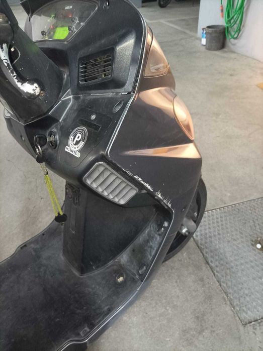 Vendo Scooter Daelim S2 125cc ou troco por carro com caixa automática