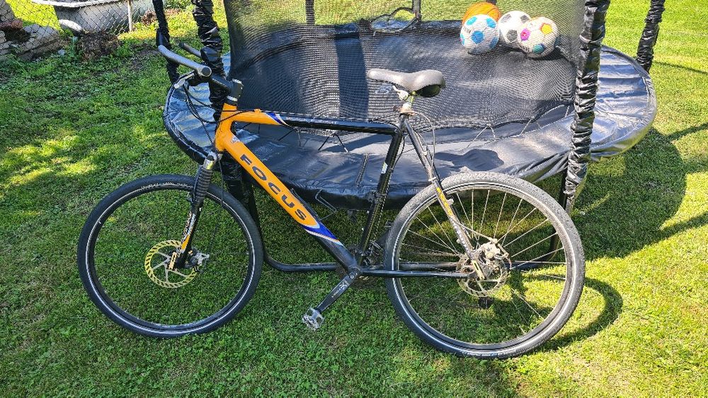 Rower Focus alu rama, schimano deore