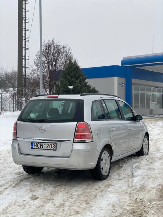 Opel Zafira 2007р 1,9tdi 7 місць механіка 6 ступка в ідеальному стані
