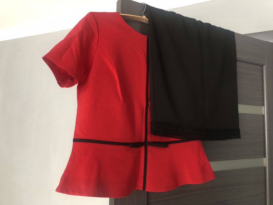 Жіночий костюм 50 розмір, плаття