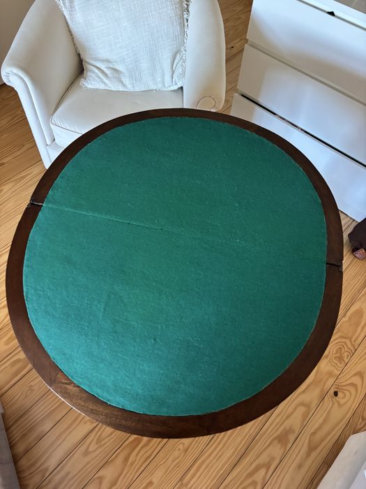 Mesa de jogo antiga