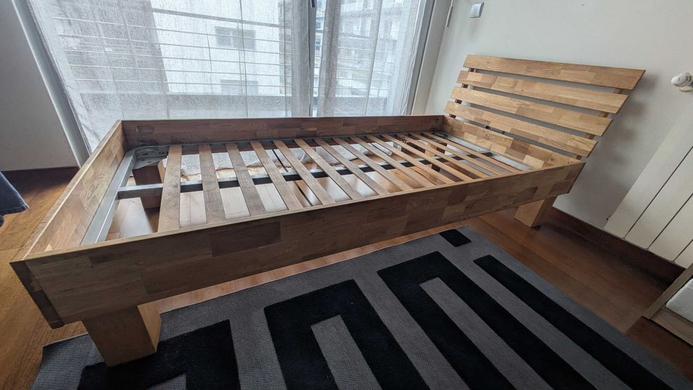 Cama solteiro jysk Madeira 190x90 ( inclui estrado e colchao )