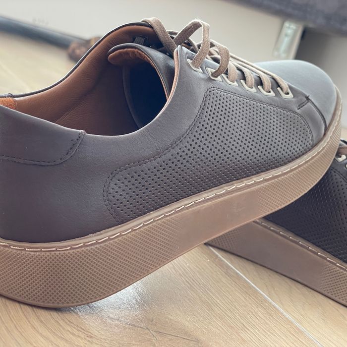 Skórzane obuwie. Rozmiar 41