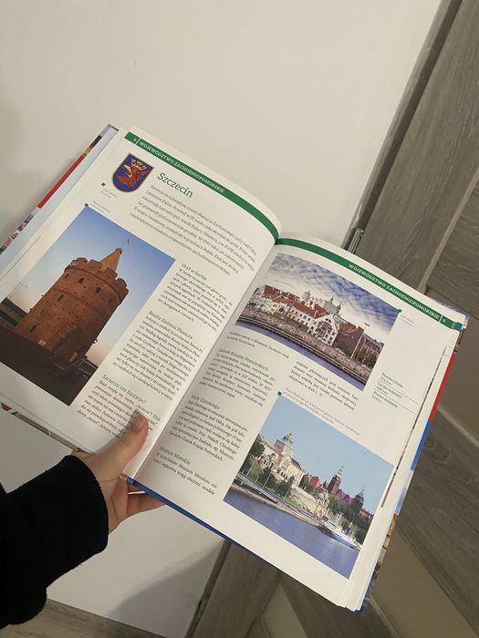 Książka “Miasta Polski - Dla Dzieci”
