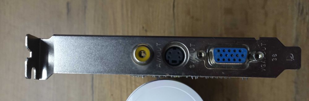 RETRO. Palit GeForce4 MX440 - Agp 8X / 64MB. Pasywne chłodzenie.Cicha.