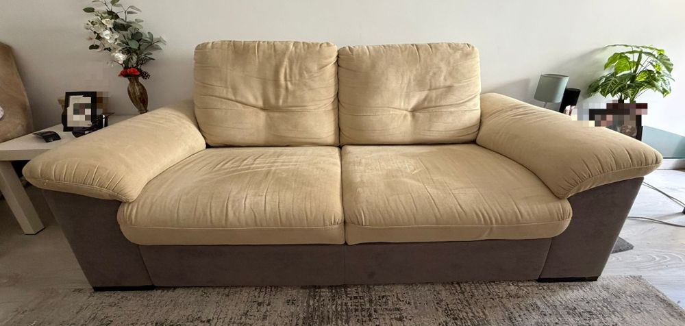 Vendo sofá 3 lugares pele pêssego excelente estado