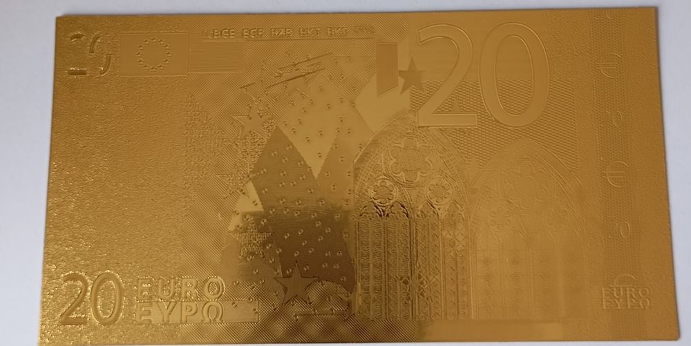 Coleção de notas de euros revistidas a ouro