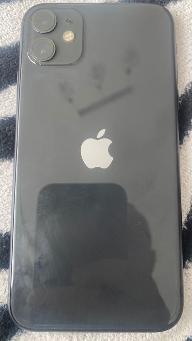 Телефон Apple iPhone 11  айфон