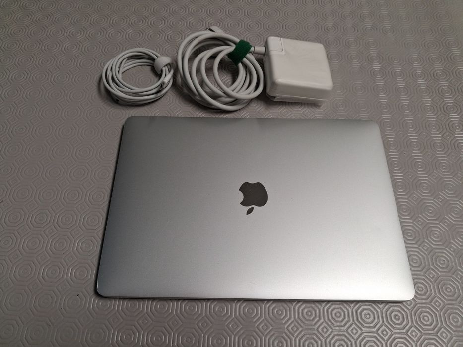 MacBook Pro 14.1 (2017)