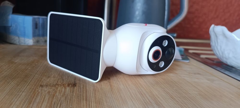Câmera segurança WiFi com painel solar