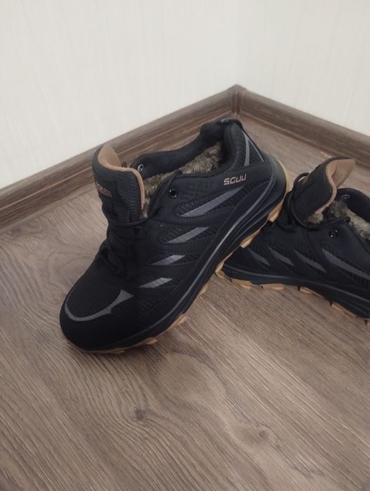 Зимние кроссовки