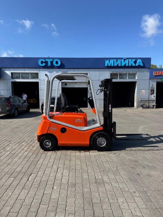 Навантажувач BT Toyota C4D20 погрузчик