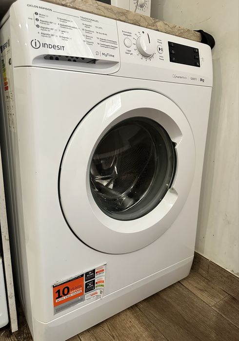 Máquina de lavar roupa Indesit 8kg – 1200 rpm