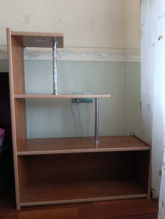 Полиця меблева для книг та речей