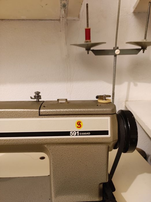 Maquina Costura Singer 591-D300AD