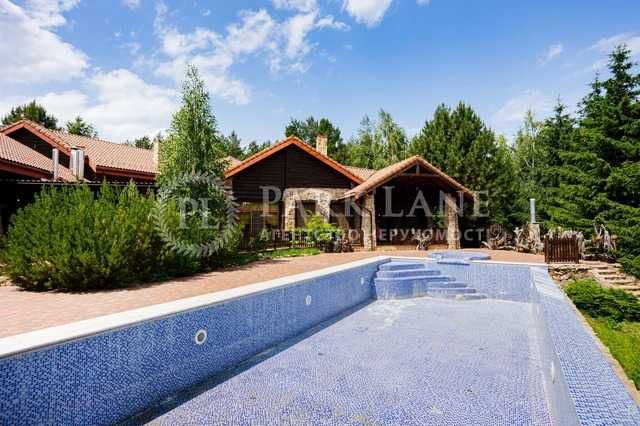 Резиденція в стилі Шале, Лебедівка