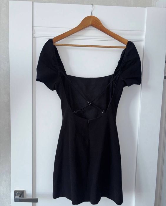 Платье ZARA с открытой спинкой