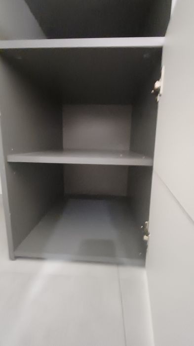 Czarno białe drewniane biurko (Odbiór osobisty)