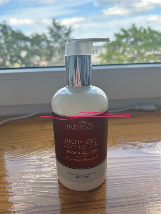Balsam do ciala Indigo z drobinkami