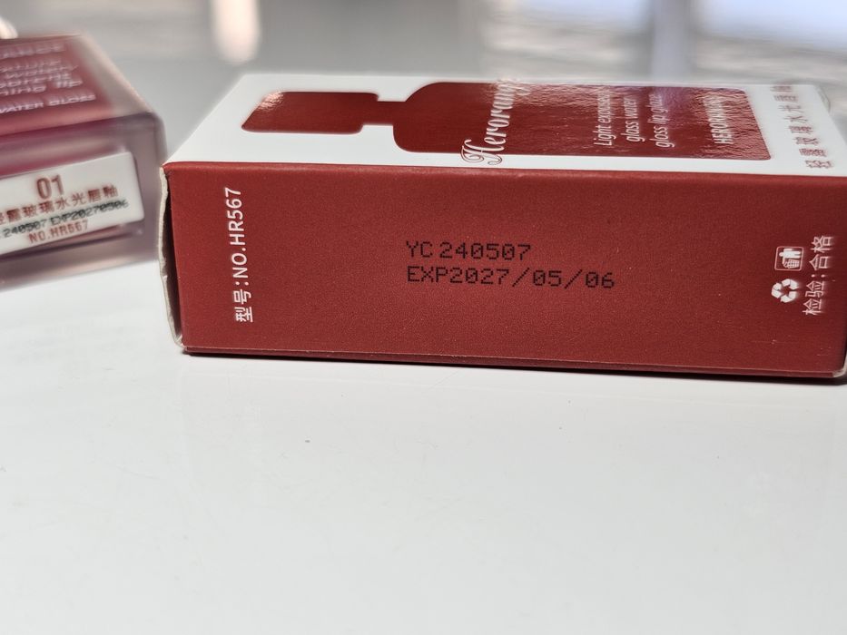 Błyszczyk do ust HERORANGE #01