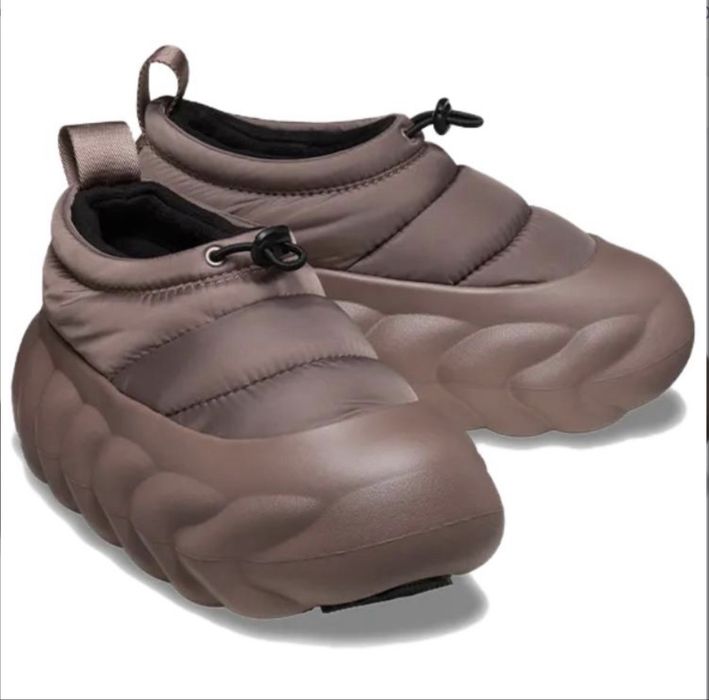 Crocs Overpuff Shorty Truffle