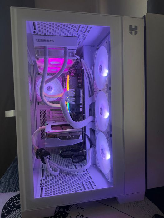Pc gaming R9 7900x RTX 4070 super 32 ram ddr5 possivel trocas
