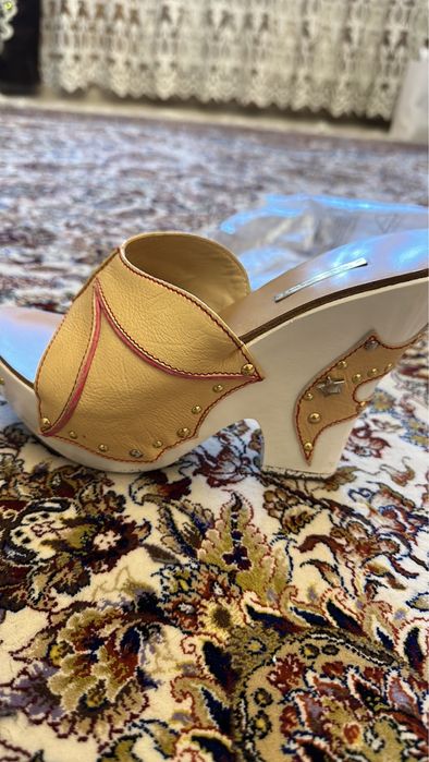 Туфлі жіночі