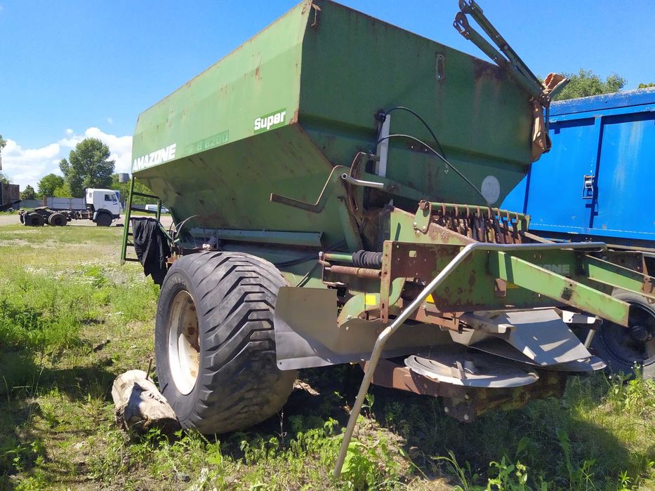 Розкидач добрив - Amazone ZG-B 8200